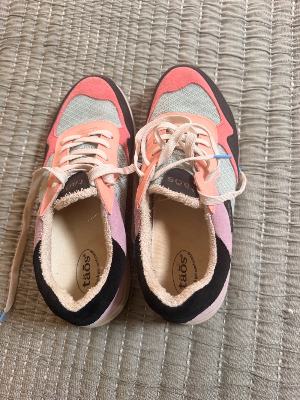 Taos Footwear Pink Coral Multi Lace-Up Women's Sneakers